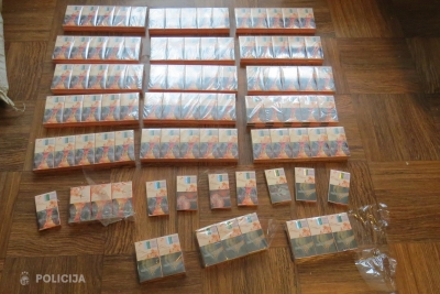 Valsts policija Liepājā no nelegālās aprites izņem vairāk nekā 40 tūkstošus cigarešu