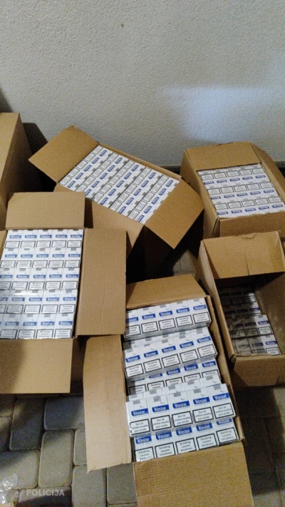 Cigaretes