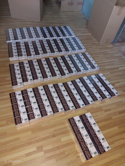 Ogrē aizturēts nelegālo cigarešu tirgotājs 