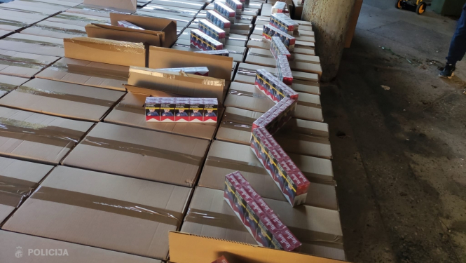 Cigaretes