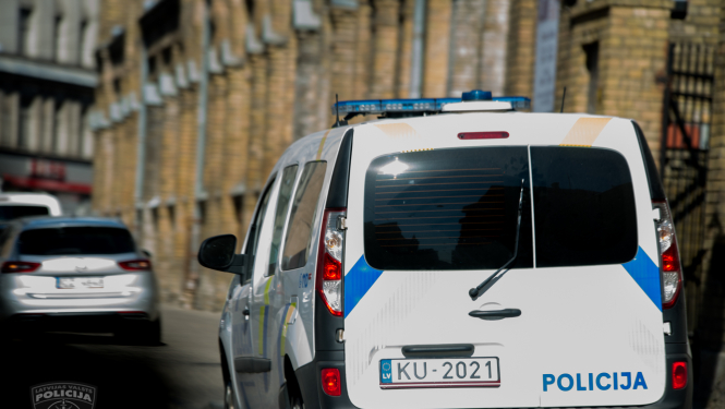 policija