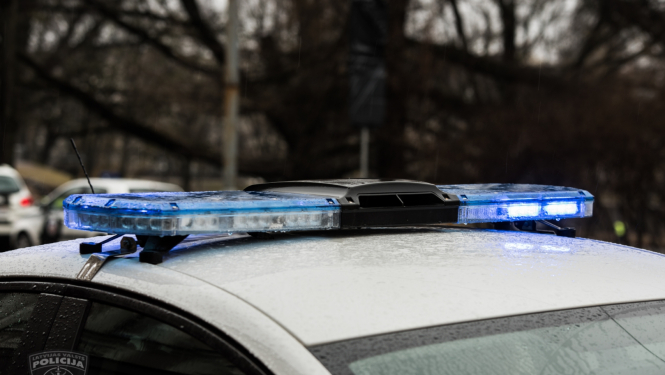 policijas mašīna