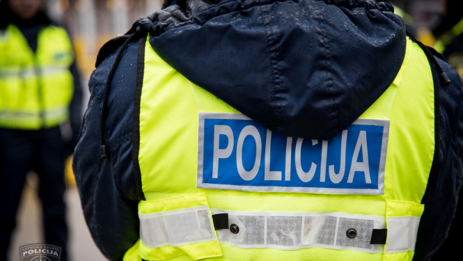 Policista mugura