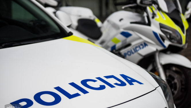 policija