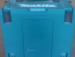 "Makita" instrumentu kaste.