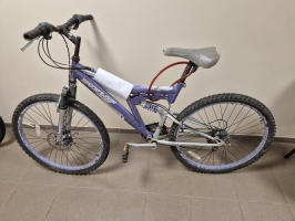 Velosipēds "DUNLOP" violetā krāsā.