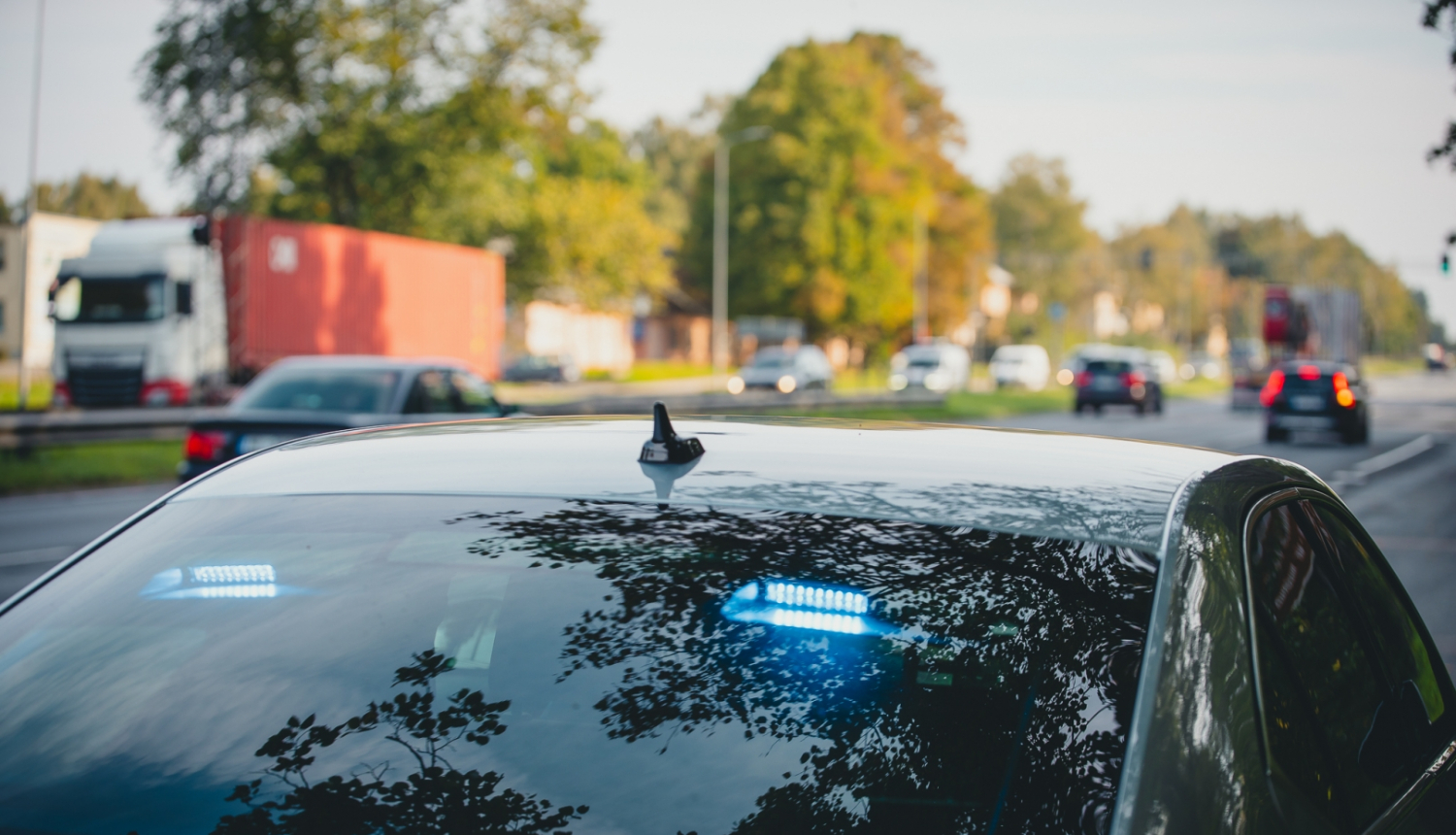 policija
