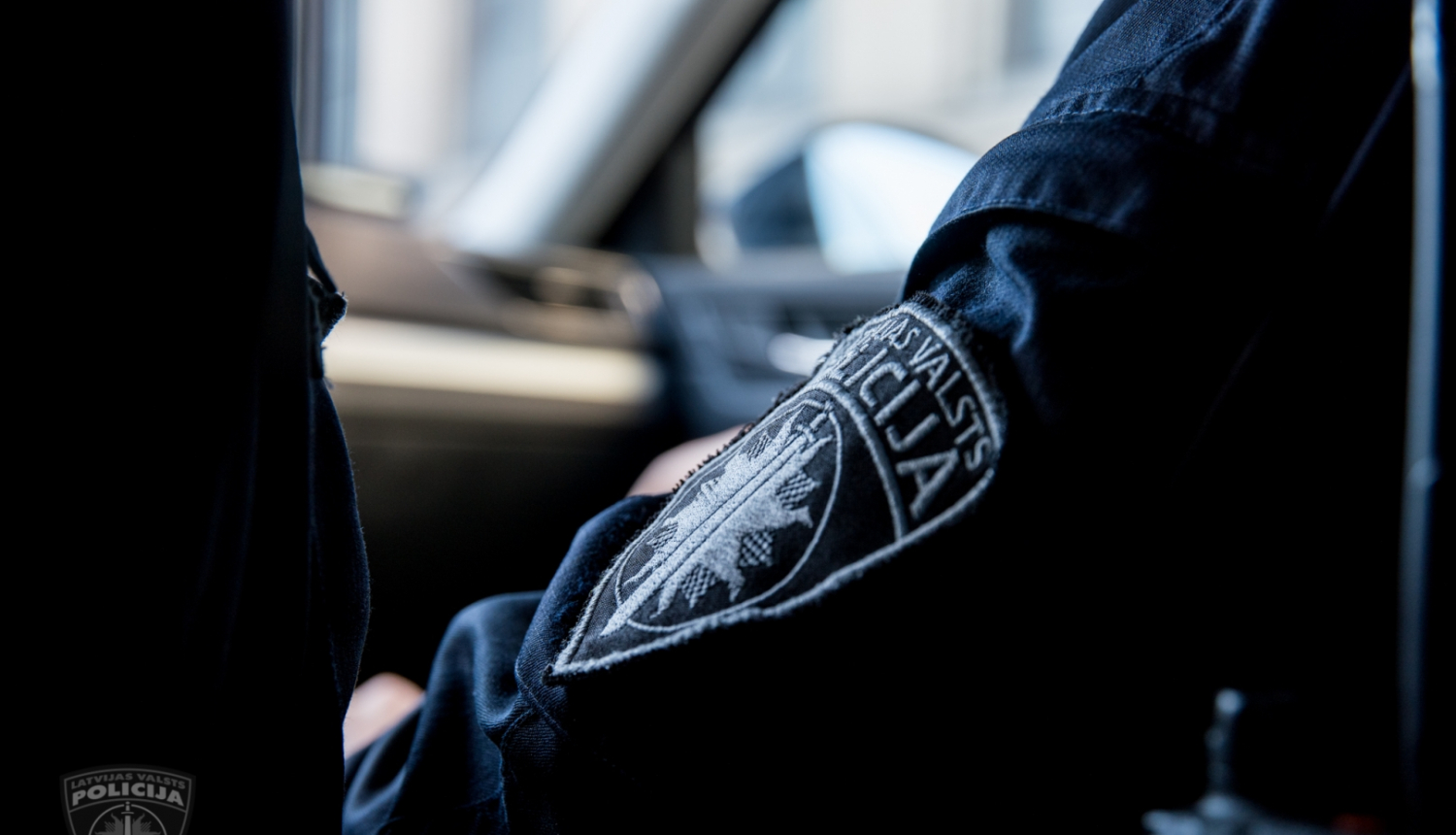 policija
