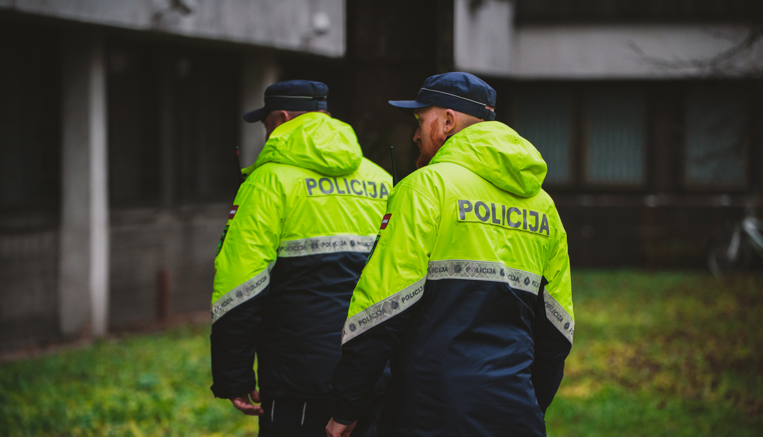 policija