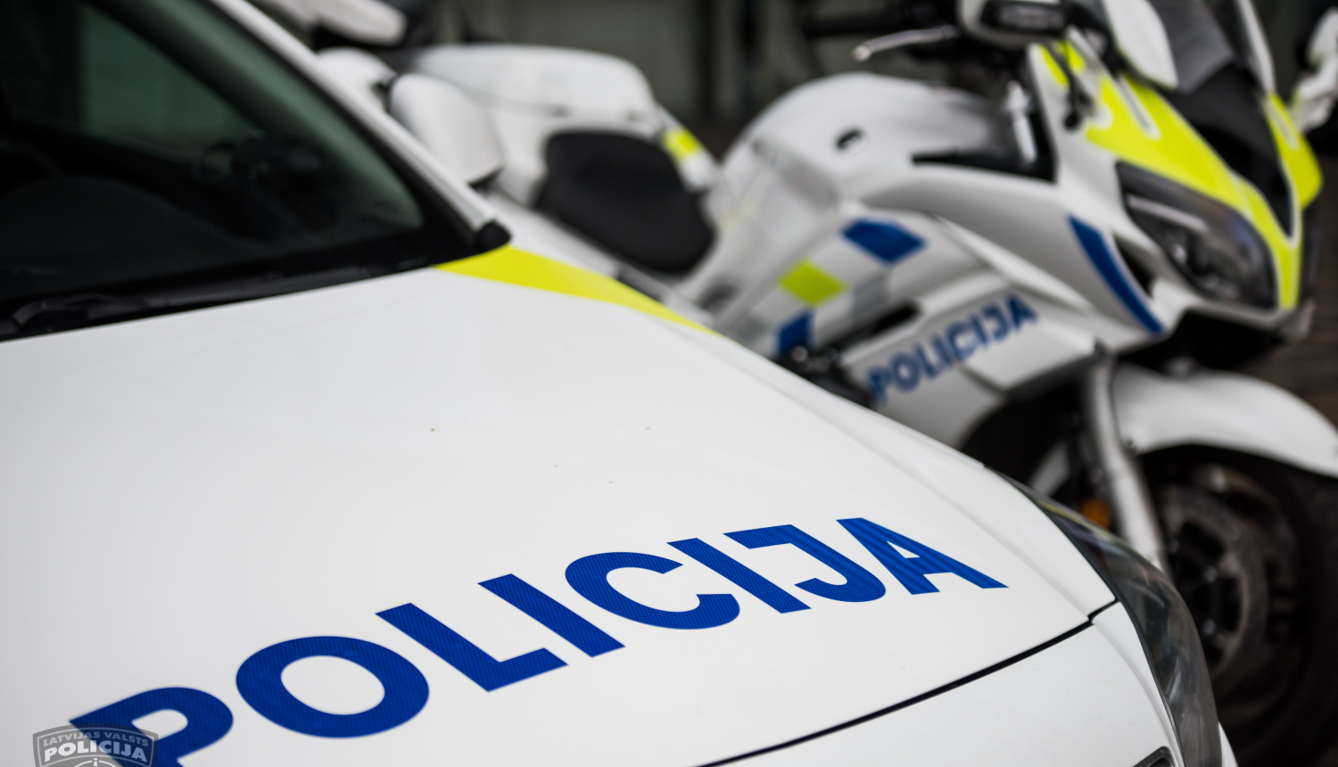 policija