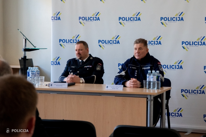 Valsts policijas priekšnieks Armands Ruks un Valsts policijas Latgales reģiona pārvaldes priekšnieks Gundars Trops. 