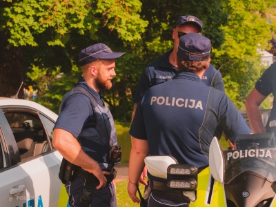 Policisti festivāla LAMPA 2022 laikā