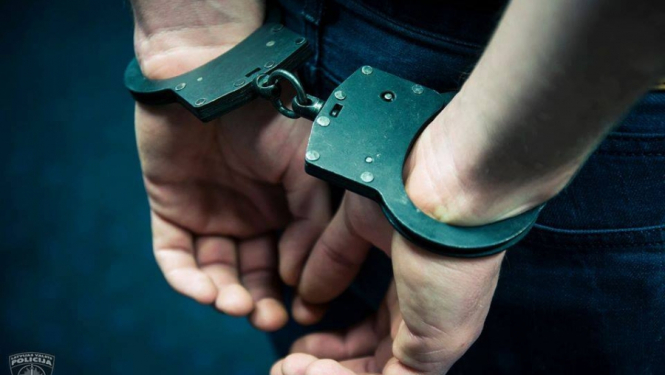 Valsts policija pabeidz izmeklēšanu kriminālprocesā par laupīšanām Liepājā