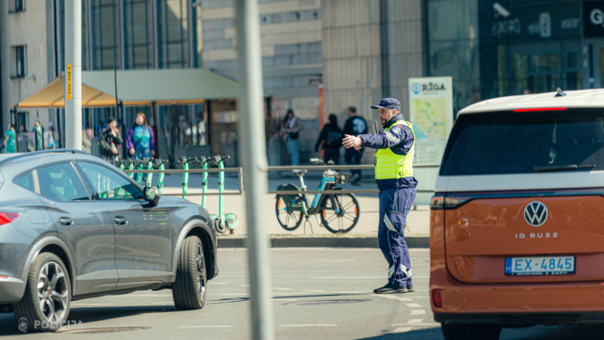 policija