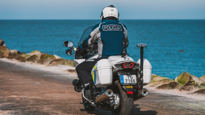 Policijas motoekipāža