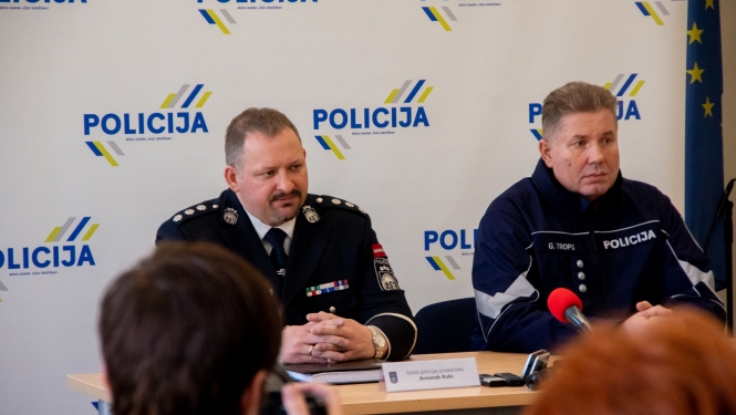 Valsts policijas priekšnieks Armands Ruks un Valsts policijas Latgales reģiona pārvaldes priekšnieks Gundars Trops. 