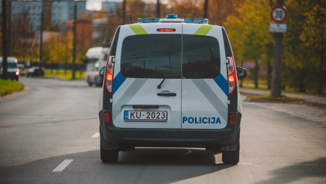 policija