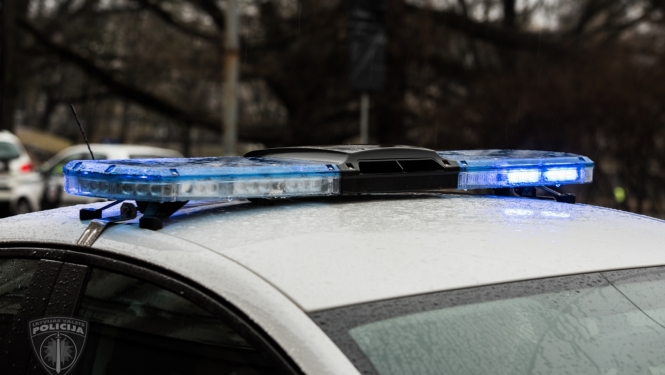 policijas mašīna