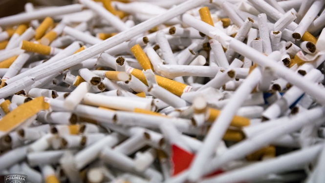 Daudz cigarešu tuvplānā