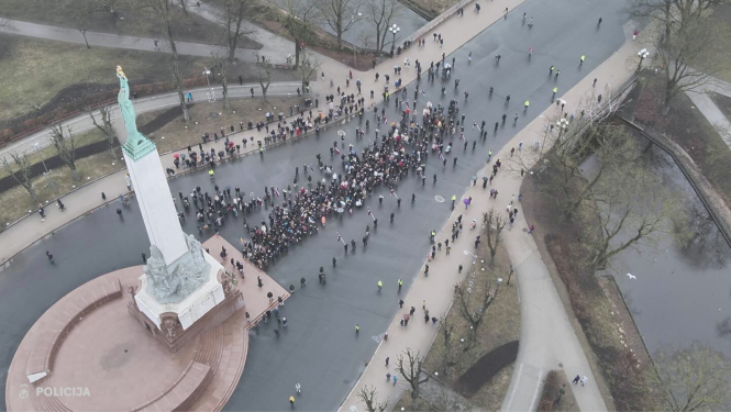 Valsts policijas drona attēls