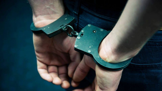 Valsts policija pabeidz izmeklēšanu kriminālprocesā par laupīšanām Liepājā