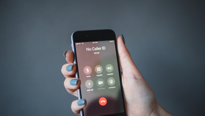 Spēļu zāle saņem zvanu par spridzināšanas draudiem