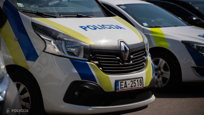 Valsts policijas dienesta automašīna