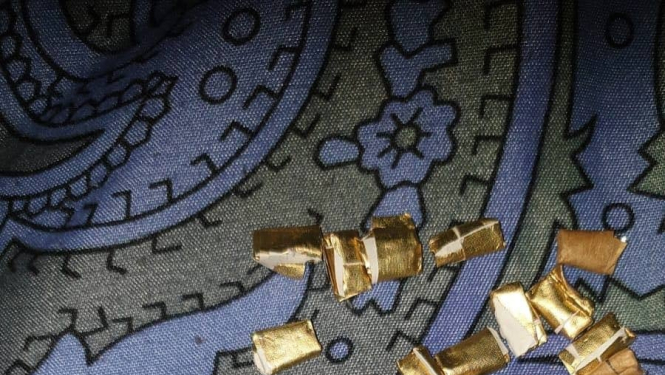 Valsts policijas darbinieki aiztur personu, kura nodarbojusies ar sevišķi bīstamu narkotisko vielu tirdzniecību