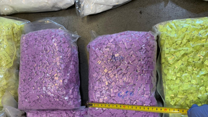 Policija aiztur organizētu grupu un izņem vairāk nekā 300 kilogramus dažādu narkotisko vielu