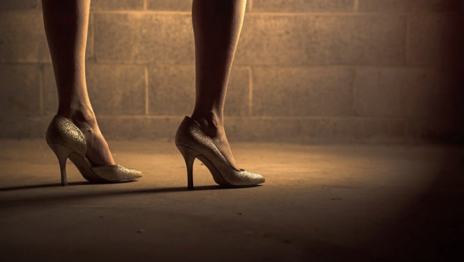 Par sutenerismu “džentlmeņu klubā” Rīgā aizturēta organizēta personu grupa