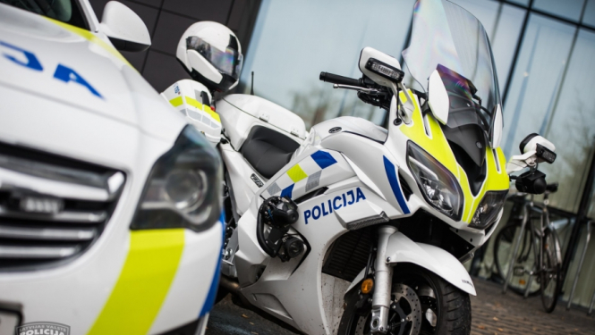 Policija arī maija brīvdienās turpinās pastiprināti uzraudzīt ārkārtējās situācijas noteikto ierobežojumu ievērošanu