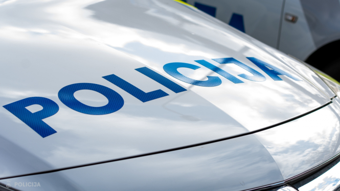 Valsts policijas automašīna