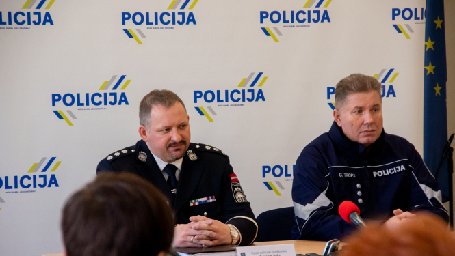 Valsts policijas priekšnieks Armands Ruks un Valsts policijas Latgales reģiona pārvaldes priekšnieks Gundars Trops. 