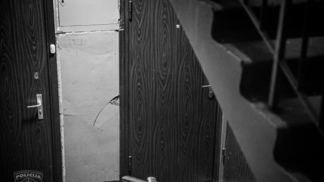 Ilustratīvs attēls, kurā attainota kāpņu telpa