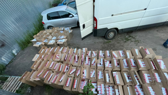 Pabeigta izmeklēšana kriminālprocesā par Salaspils novadā konstatētiem gandrīz 2,5 miljoniem nelegālo cigarešu