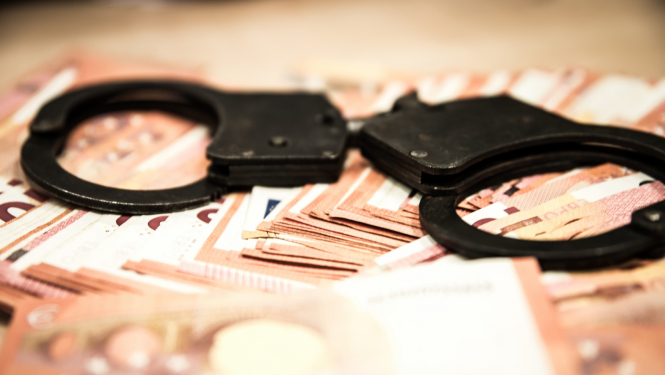 Nauda un rokudzelži