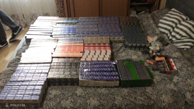 Rīgā aizturētas ar nelegālo akcīzes preču apriti saistītas personas