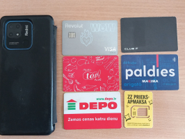 mobilais telefons redmi lojalitātes un bankas kartes