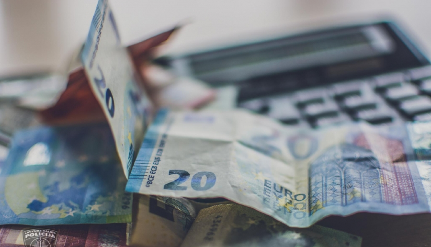 Valsts policija pabeidz izmeklēšanu lietā par noziedzīgi iegūtu līdzekļu legalizāciju lielā apmērā