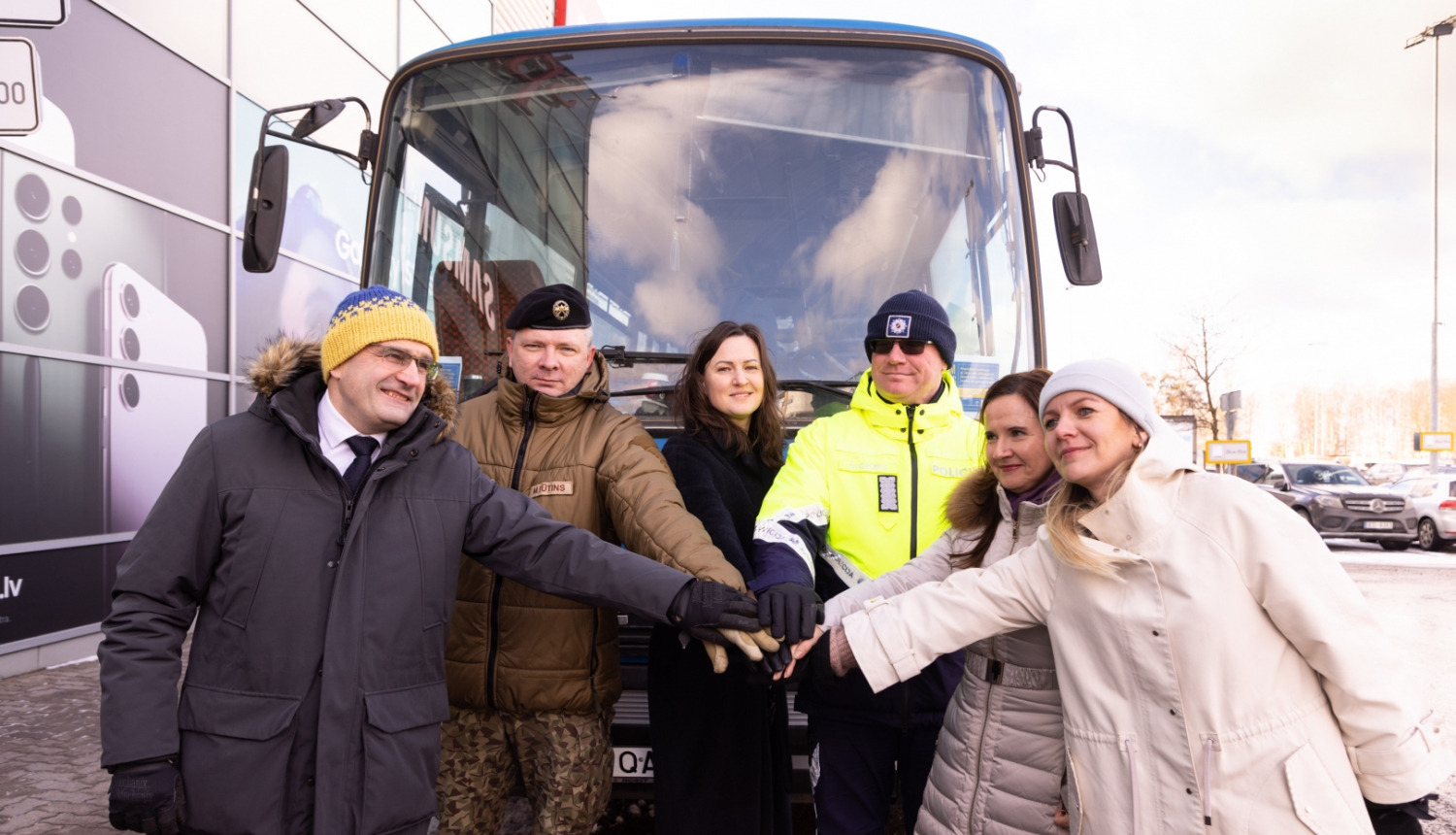 Fonda “Uzņēmēji Mieram” rīkotajā akcijā “Sasildīsim karavīrus Doņeckā”