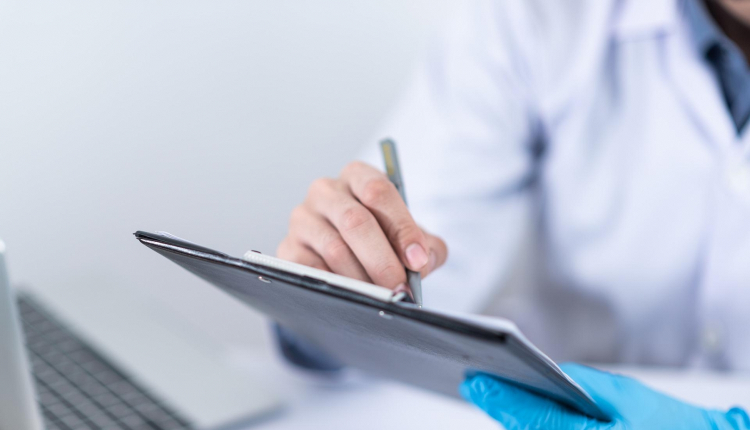 medicīnas darbinieks