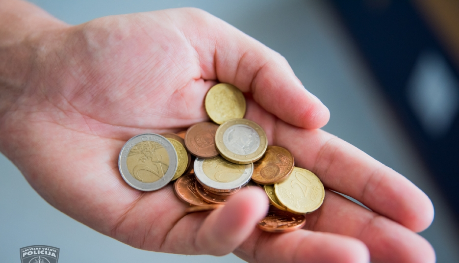 Par laupīšanu restorānā “pa karstām pēdām” aizturējām jaunieti