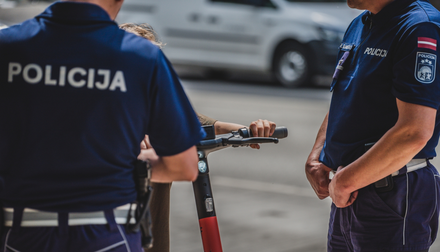 elektroskūteris elektroskrejritenis