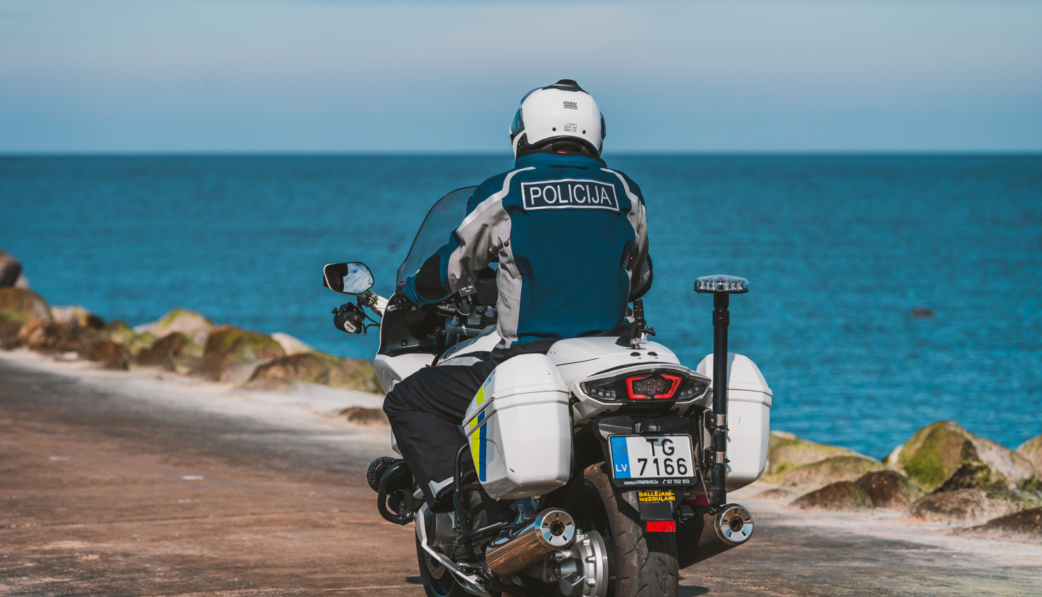 Policijas motoekipāža