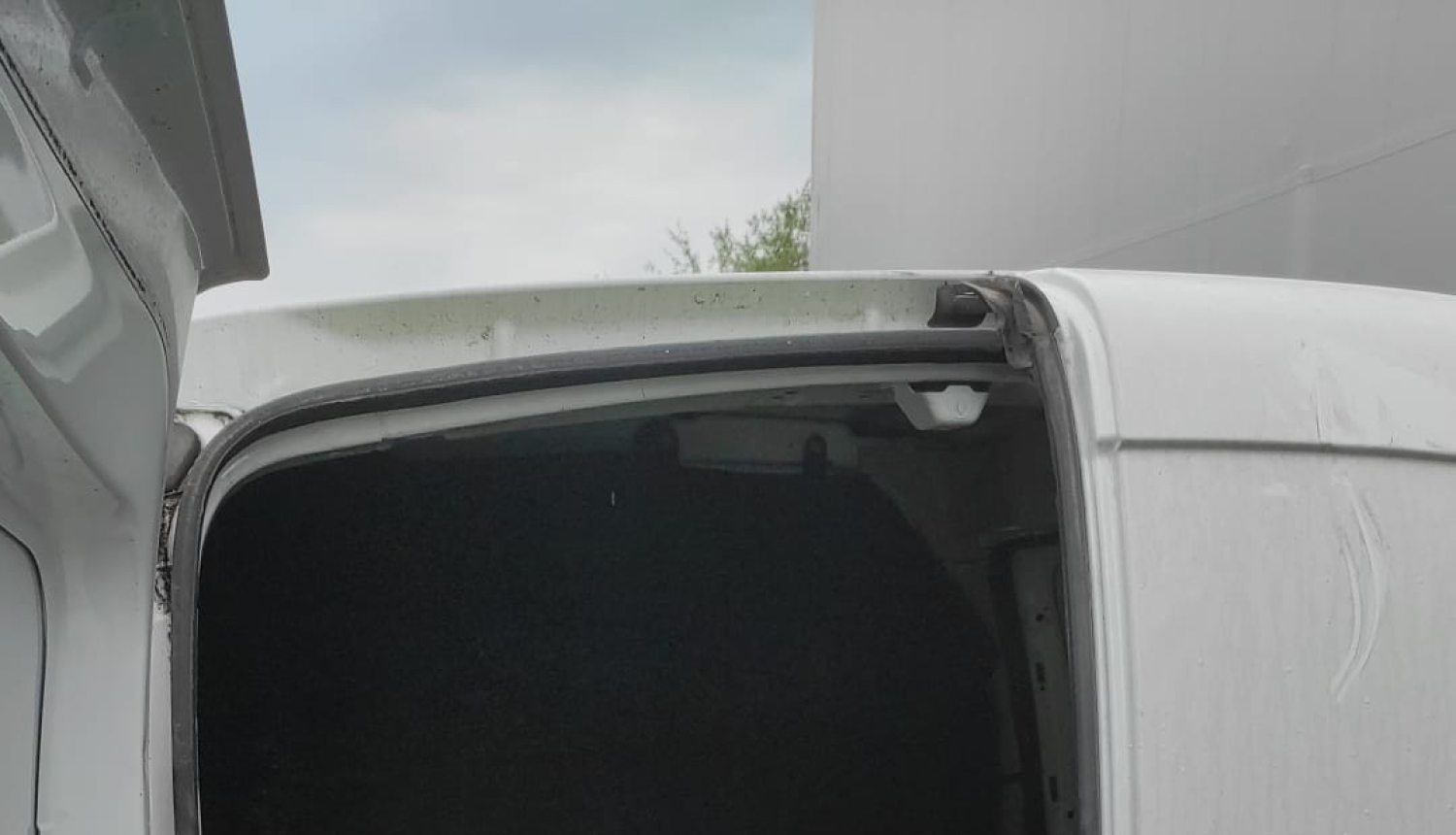 nelikumīgās akcīzes preces