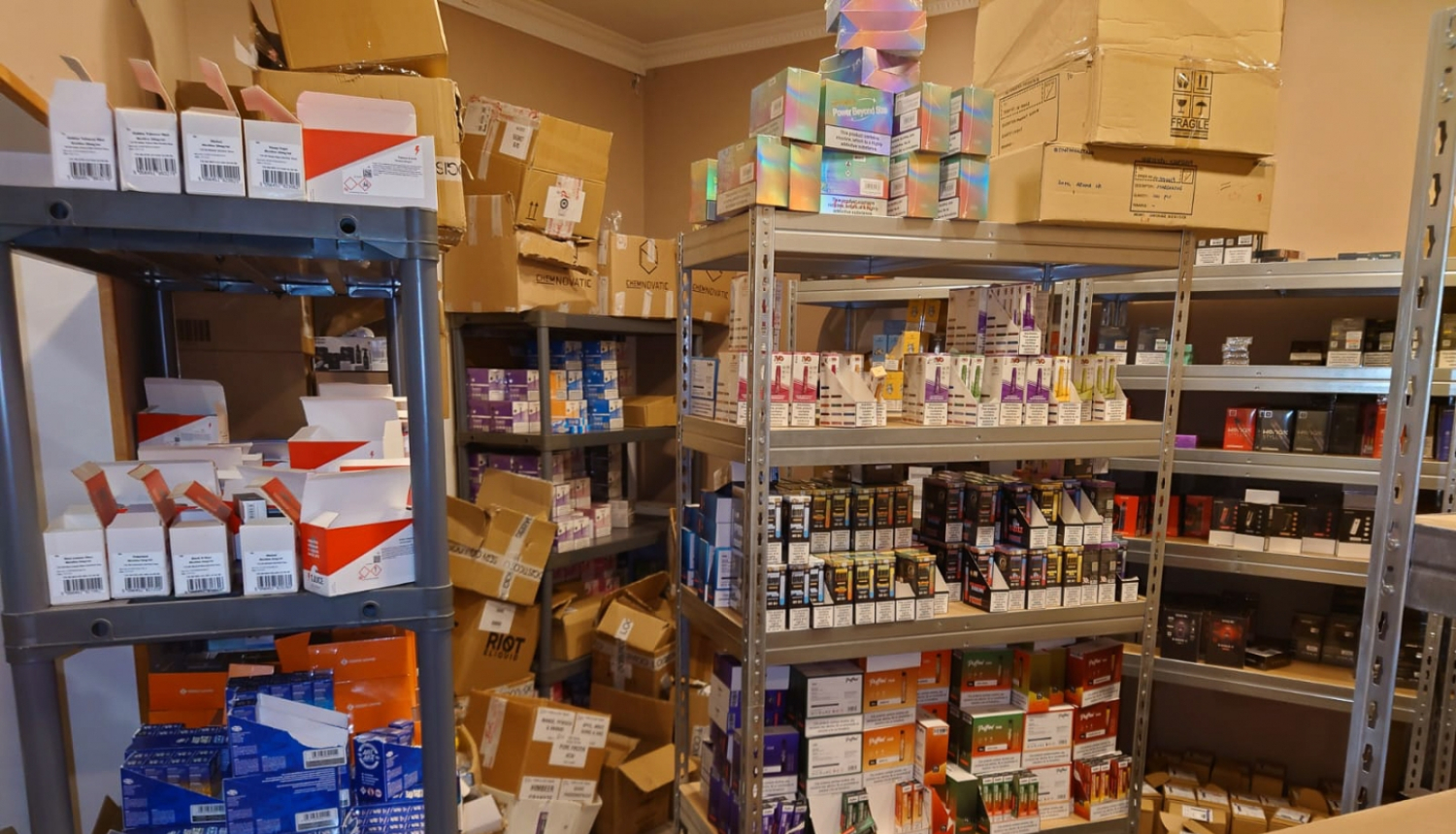 konstatēto nelikumīga elektronisko cigarešu izgatavošanas vieta