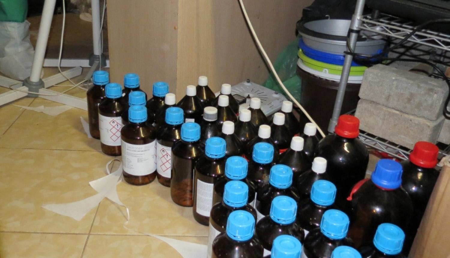Valsts policija Krimuldas novadā aptur metadona laboratorijas darbību