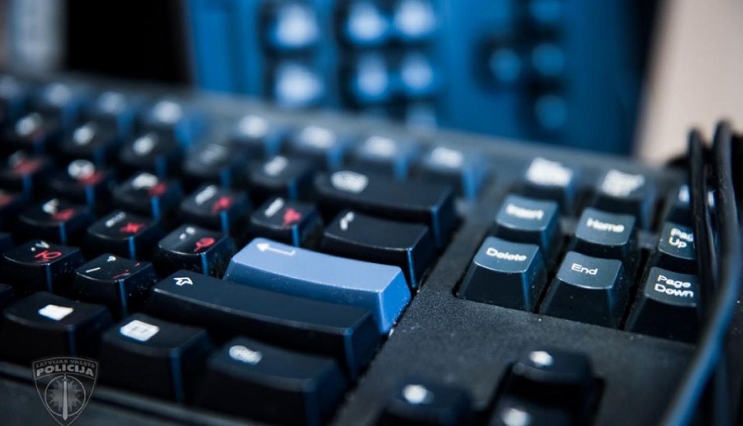 Valsts policija pabeidz izmeklēšanu lietā par interneta vidē izplatītajām ar drošības apdraudējumiem saistītām viltus ziņām