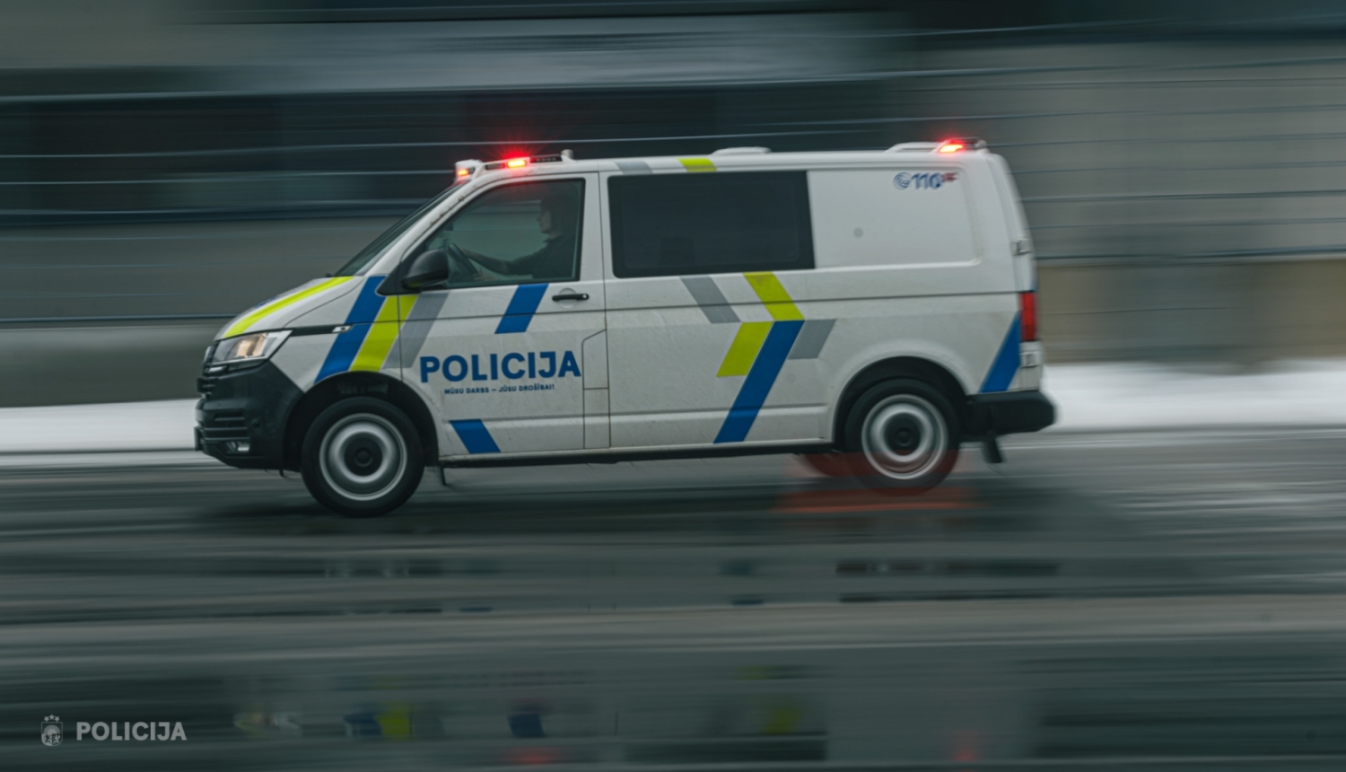 Valsts policijas transportlīdzeklis