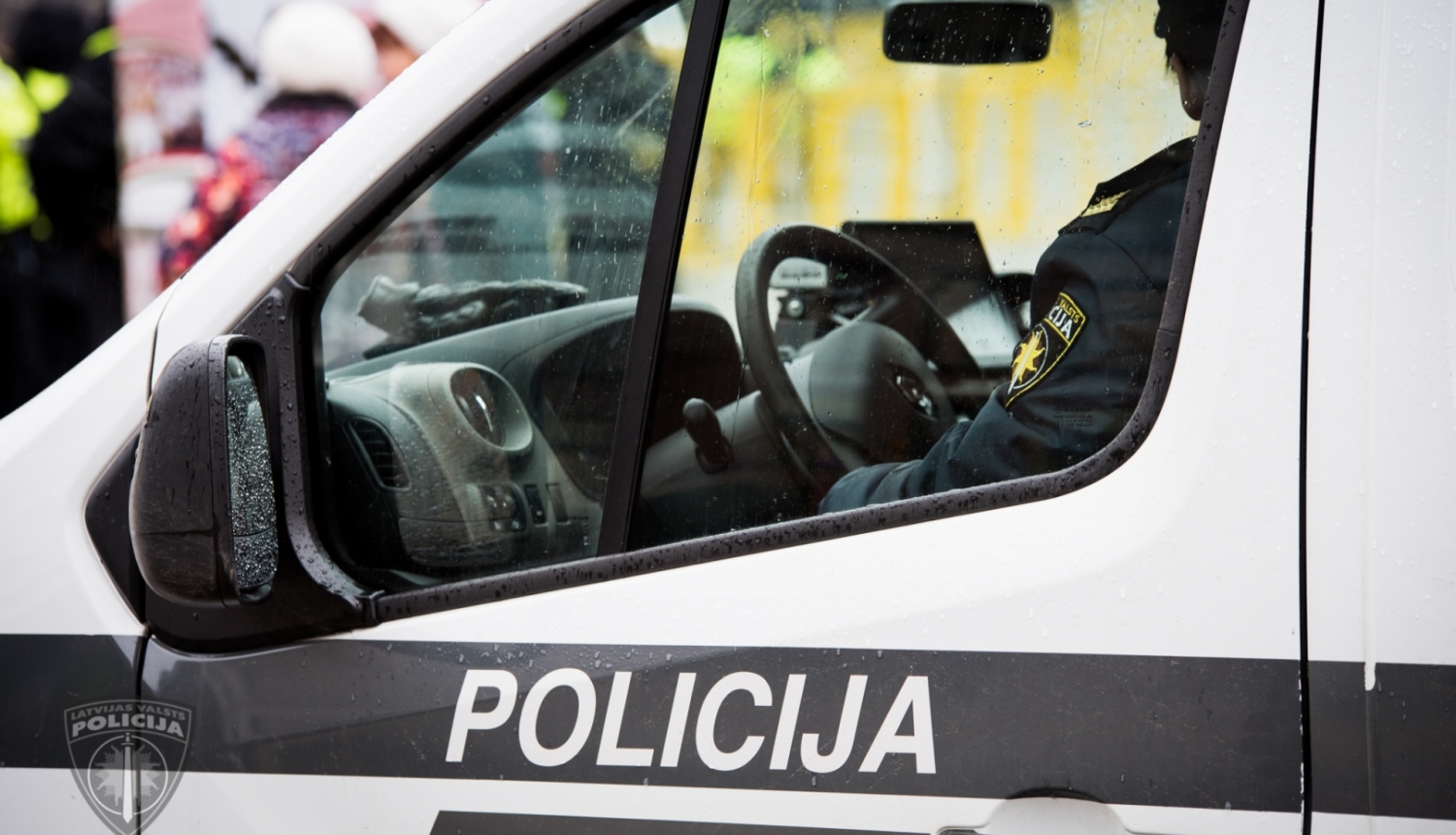 policija